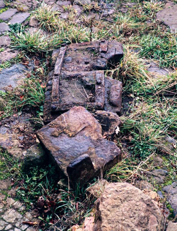 La céramique industrielle dans le Bessin (Calvados) et le département de la Manche : les poteries