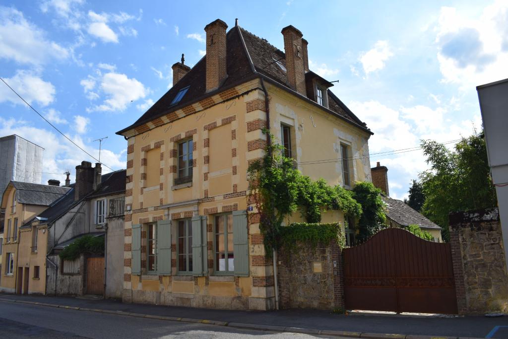 logis du prieuré de Saint-Sauveur, puis demeure