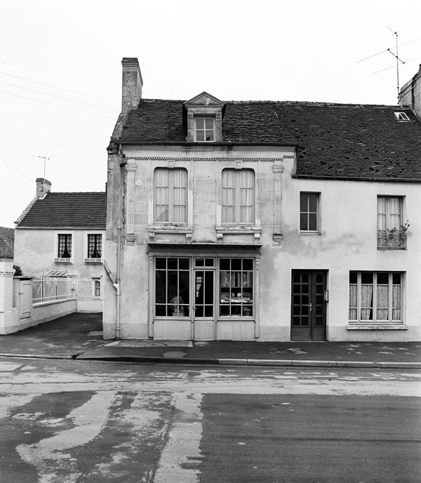 maison avec partie commerciale