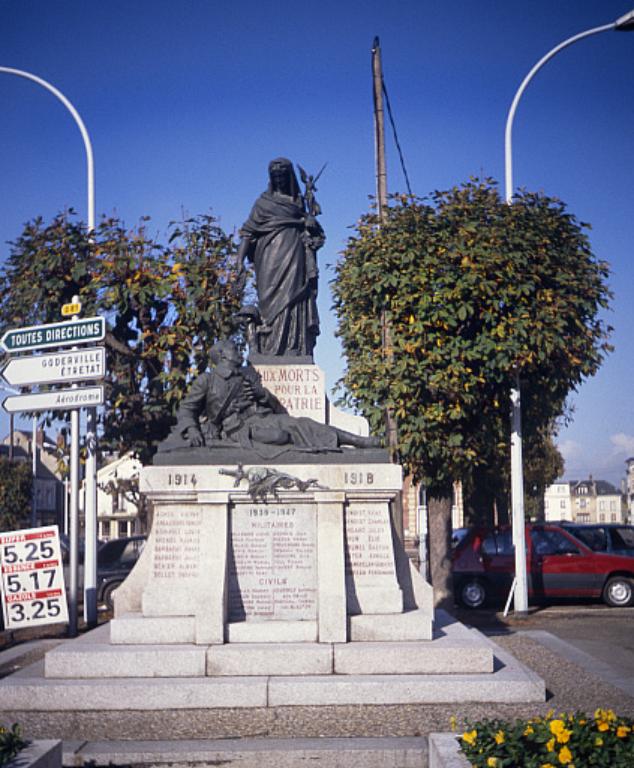 monument aux morts de la guerre de 1914-1918 : Poilu mourant au pied de la France victorieuse