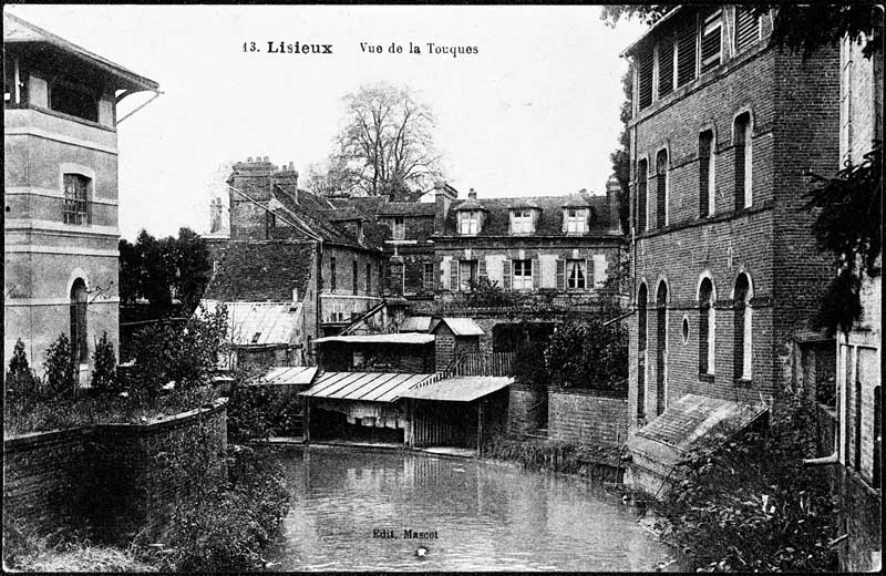 moulin à blé, puis filature, puis tissage de drap