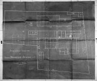 Filature de laine Cottereau, puis tissage de fibres artificielles Lefebvre et Jacqueau puis Berjonneau-Jacqueau, actuellement usine d'articles en caoutchouc Kléber Industrie