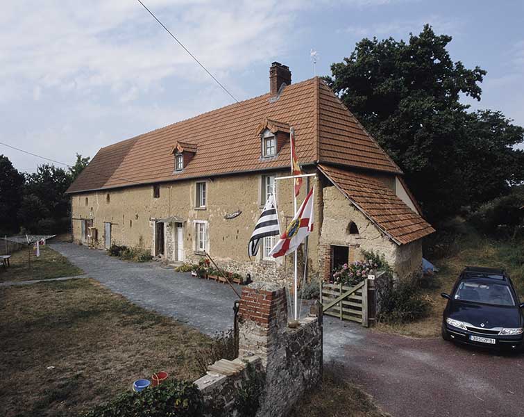 ferme, actuellement maison