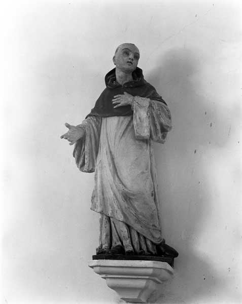 statue : saint Benoît