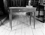 table de piquet de style Louis XVI