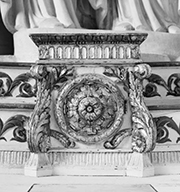 2 gradins d'autel, tabernacle