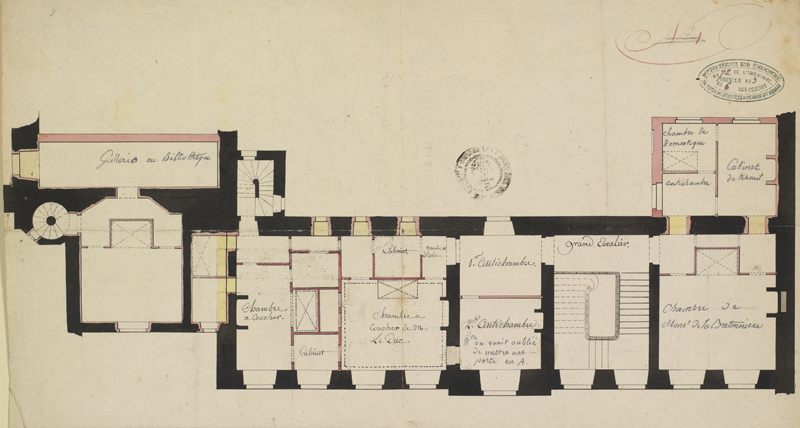 abbaye Notre-Dame-du-Voeu, puis hôpital de la Marine, puis caserne Martin des Pallières, puis cité Chantereyne, actuellement site archéologique