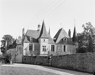 prieuré de bénédictins Saint-Martin, puis château