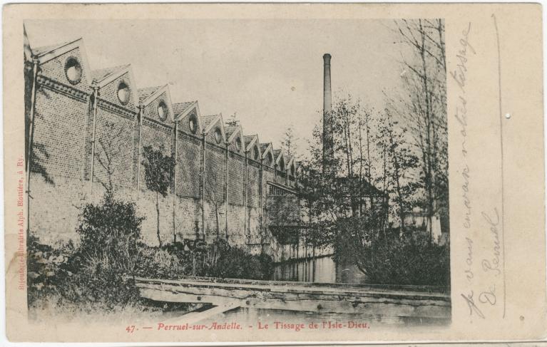 indiennerie puis filature de coton de l'Isle-Dieu, puis tissage de coton Pouyer-Quertier puis Liegault puis Flipo, puis usine de ferblanterie Coqueval, puis usine de pièces techniques en matière plastique Plastiques de l'Andelle