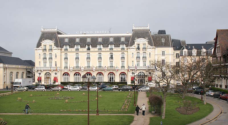 établissement de bains et casino dits Grand Casino de Cabourg, actuellement casino dit Le Casino de Cabourg