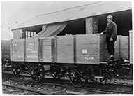 Wagon de marchandises (Forges de Chatillon-Commentry, Montluçon).- Photographie ancienne, s.d. [vers 1924]. (Collection particulière).