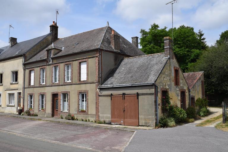 les maisons et les fermes de la commune de Feings