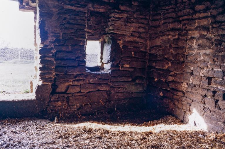 La céramique industrielle dans le Bessin (Calvados) et le département de la Manche : les poteries