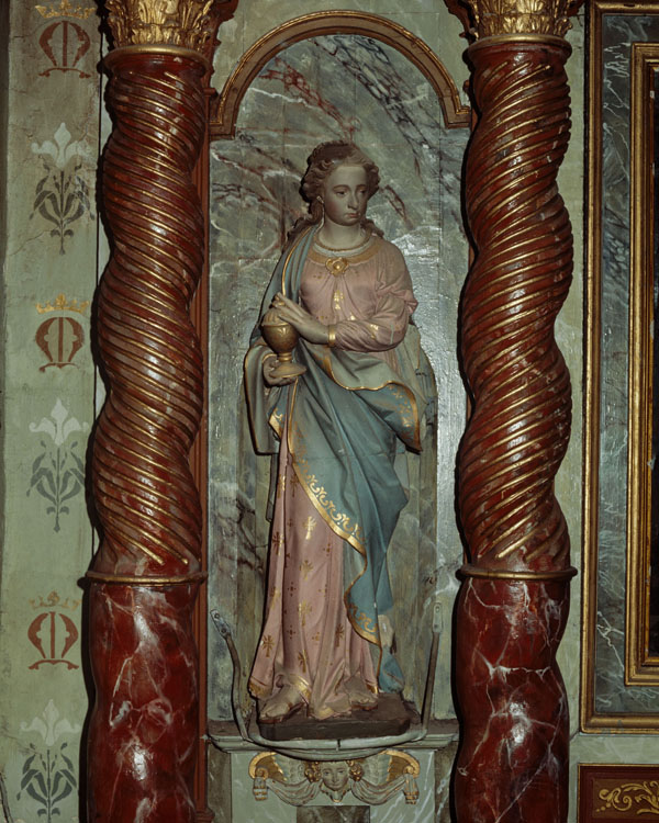 2 statues : saint Charles Borromée, sainte Madeleine