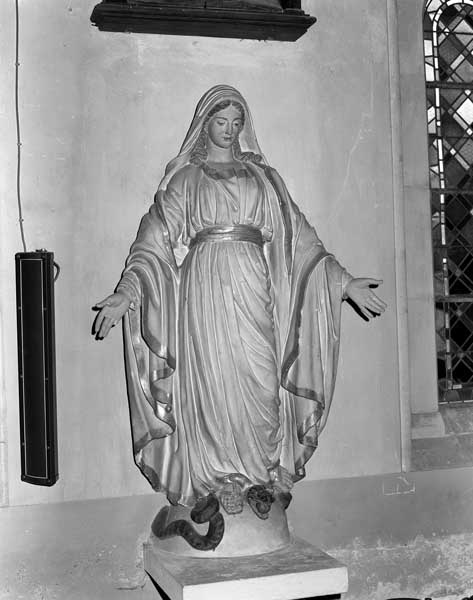 ensemble de 2 statues (grandeur nature) : Immaculée Conception, sainte