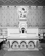 ensemble de l'autel secondaire de la Vierge : autel, tabernacle, retable, statue
