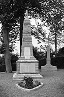 croix de chemin, monument aux morts