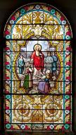 verrière mixte, historiée et commémorative de la guerre de 1914-1918 : Apparition du Sacré-Cœur de Jésus à l'Alsace et la Lorraine en présence du général Foch (baie 7)