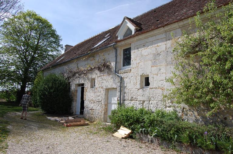 ferme actuellement maison