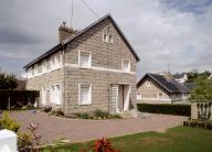 Lotissements de "maisons américaines" (Stran-steel) et de "chalets autrichiens" (type Metz)