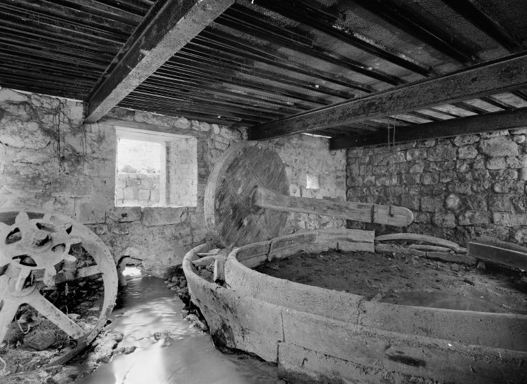 moulin à blé et pressoir à cidre de l'abbaye de Mortemer