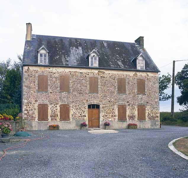 ferme, actuellement maison