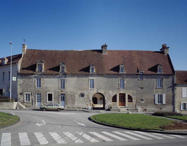 Auberge de la Romaine, puis hôtel des Chasseurs.