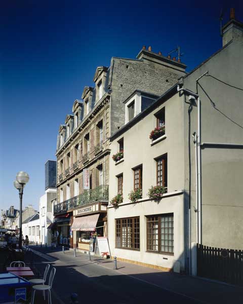 immeuble, hôtel de voyageurs