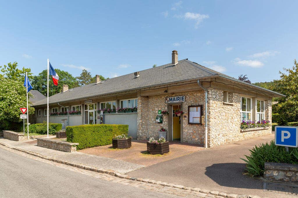 mairie et école à classe unique
