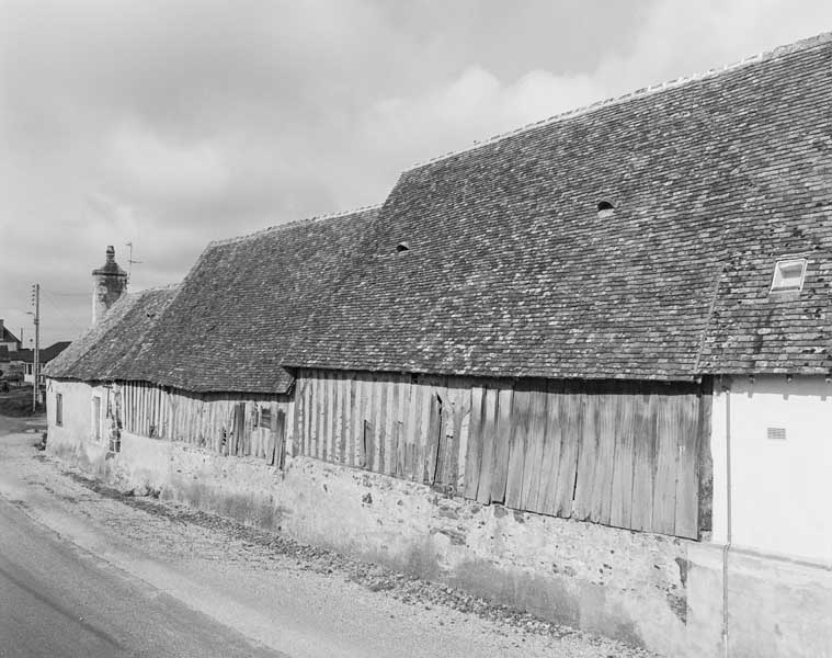 les maisons et fermes de Chemilli