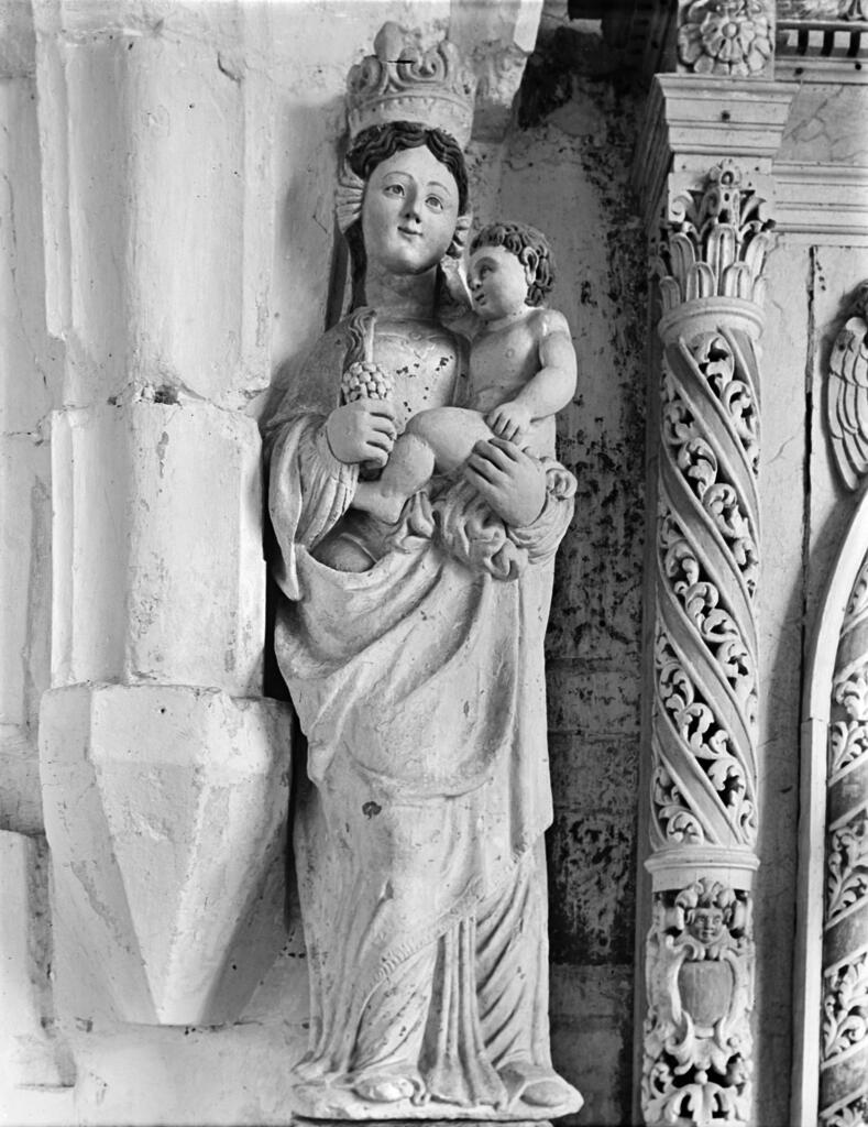 Ensemble du mobilier protégé de l'église paroissiale Saint-Pierre de Bébec