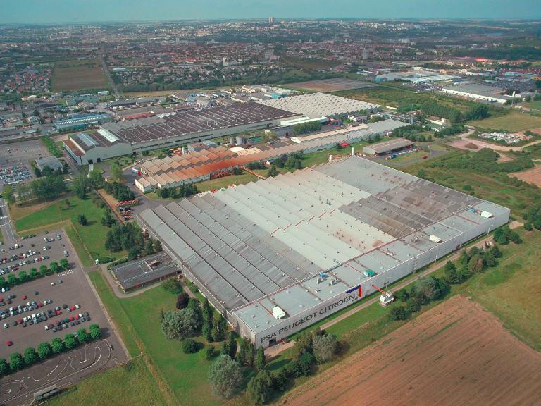 usine de produits explosifs dite pyrotechnie de Cormelles, puis usine d'armes des Aciéries de Pompey, puis usine de construction automobile Citroën, puis Peugeot PSA