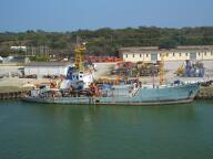 bateau drague : drague suceuse en marche à faible tirant d'eau (dragage en haute mer) dite PRESIDENTE ELIAS CALLES