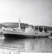 bateau de marchandises en vrac : cargo (transport de fruits et légumes et éventuellement transport de grains) dit PIERRE CORNEILLE, puis YOLANDA, puis MARYVA
