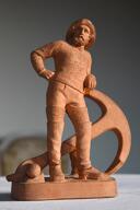 ensemble des statuettes produites par les Etablissements Céramiques de Villequier