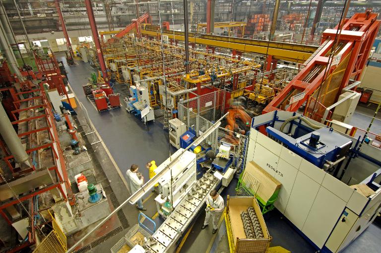 usine de produits explosifs dite pyrotechnie de Cormelles, puis usine d'armes des Aciéries de Pompey, puis usine de construction automobile Citroën, puis Peugeot PSA