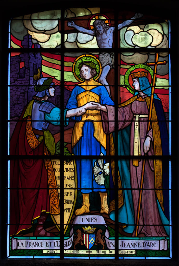 verrière hagiographique et commémorative de la guerre de 1914-1918 : La France et l'Eglise unies en Jeanne d'Arc