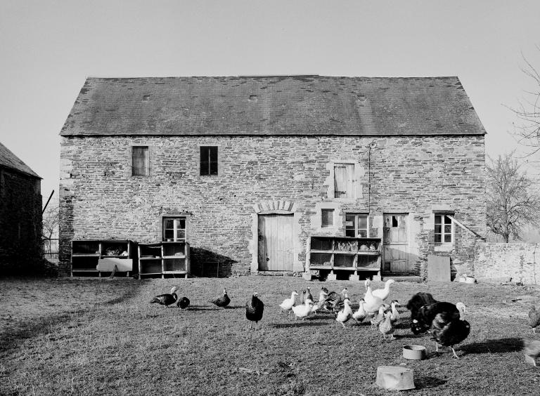 La céramique industrielle dans le Bessin (Calvados) et le département de la Manche : les poteries