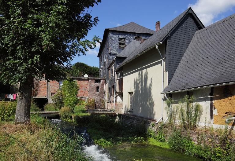 filature de coton Decaen puis usine de boissellerie Gilles-Alipray, puis usine de pièces en bakélite Isodio, dite usine du Roule