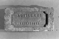 Brique estampillée "Auvillars Calvados".