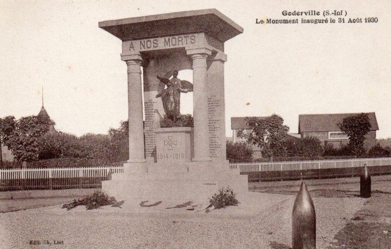 Goderville (S. Inf.) Le monument inauguré le 31 août 1930.- Carte postale, édition Liot, s.d. [vers 1930]. (collection particulière).
