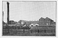 Vue de l'usine d'Orival.- Photographie ancienne, tirée de : L'Illustration Economique et Financière, 1925.