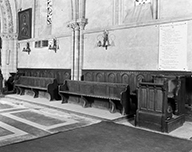 ensemble du banc de choeur, lambris de revêtement de style néo-roman