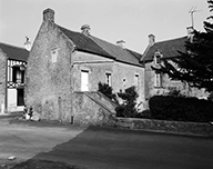 ensemble d'édifices à cour commune de journalier (ensemble de 5 maisons à cour commune)