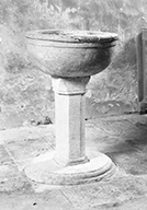 fonts baptismaux