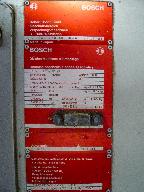 Doseuse pondérale à pesée associative Bosch, modèle CWS 114 2 B, n°265042 : plaque signalétique et inscriptions techniques.
