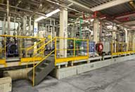Centre fabrication cabines peinture, rez-de-chaussée : installations de réservoirs et système de circulation des produits.