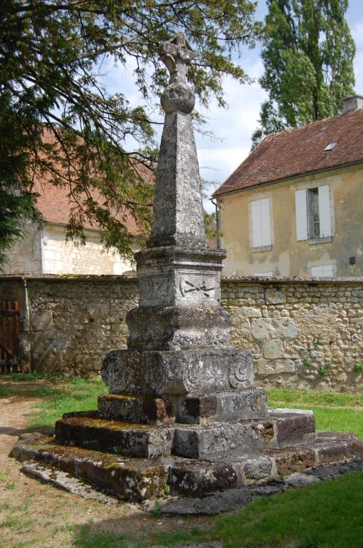 Croix monumentale de cimetière