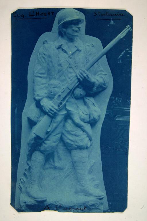 monument aux morts de la guerre de 1914-1918 : A l'assaut