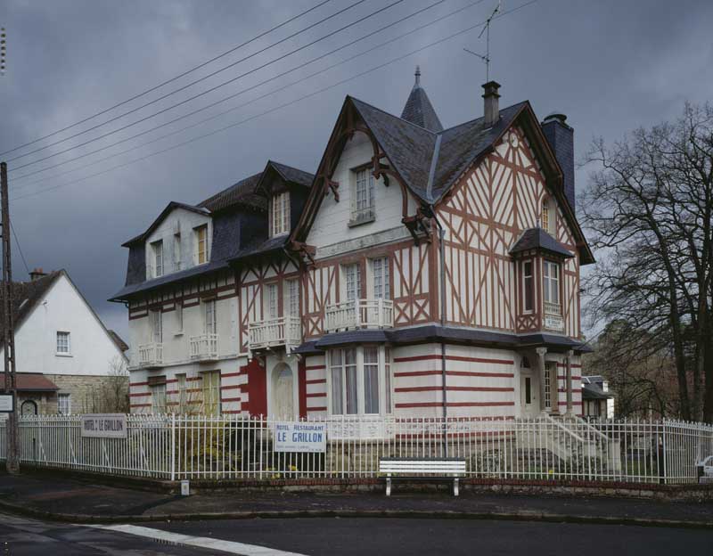 maison dite la Fourmi, puis hôtel de voyageurs dit hôtel le Grillon